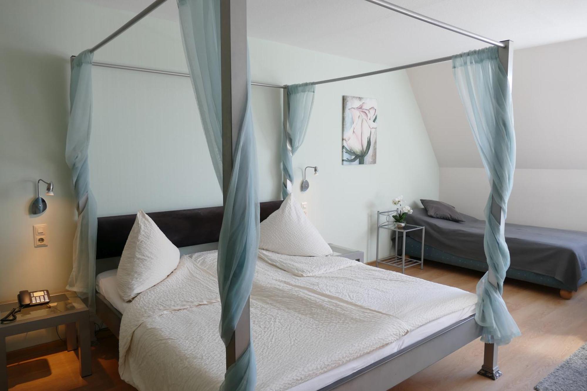Wennhof Hotel Scharbeutz Bagian luar foto