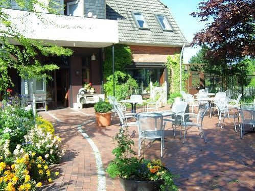 Wennhof Hotel Scharbeutz Bagian luar foto